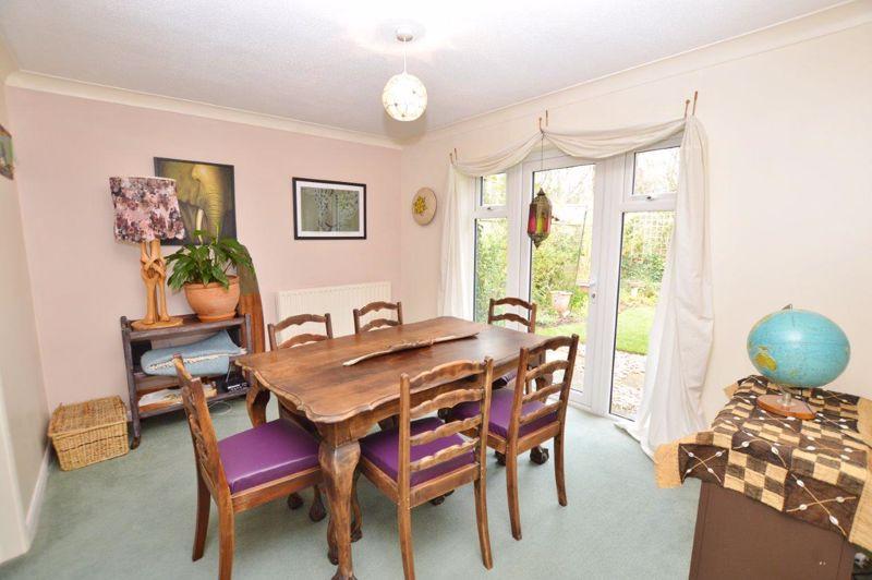 Windy Wood, Godalming 4 bed detached house £650,000