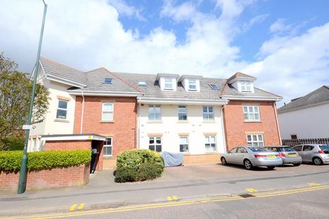 2 bedroom apartment to rent, 120-124 Capstone Road, Bournemouth BH8