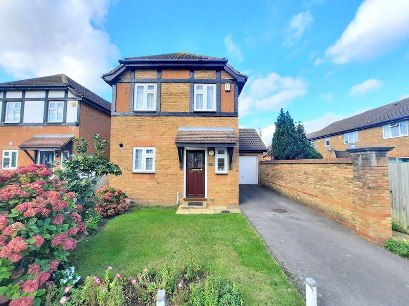 Westmacott Drive, Feltham 3 bed detached house £475,000