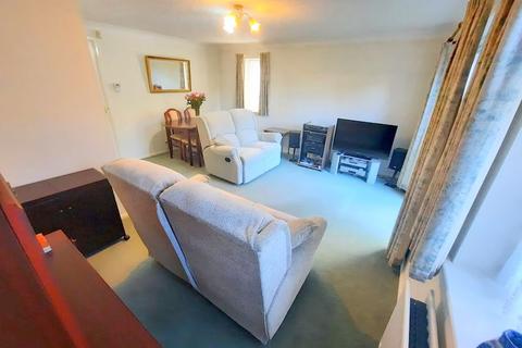 276 Westmacott Drive, Feltham, TW14 9XA