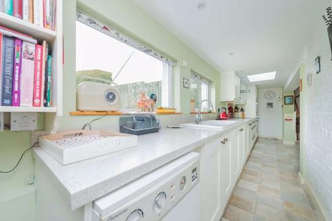 1 Gledrid Terrace, Chirk, Wrexham, LL14 5DN