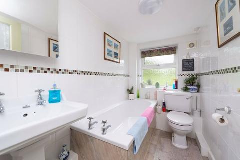 1 Gledrid Terrace, Chirk, Wrexham, LL14 5DN