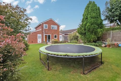 6 Dean Close, Burford, Tenbury Wells, WR15 8NG