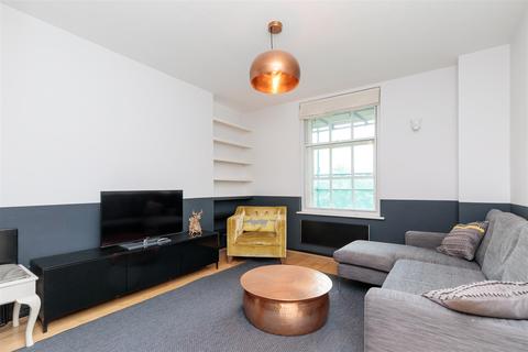 212 Corfield Street, London, E2 0DP
