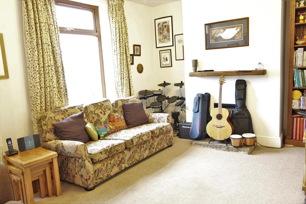 Cumberworth Road, Skelmanthorpe... 3 bed detached house £265,000
