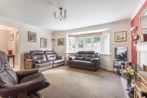 6 Morlais, Emmer Green, Reading, RG4 8PQ