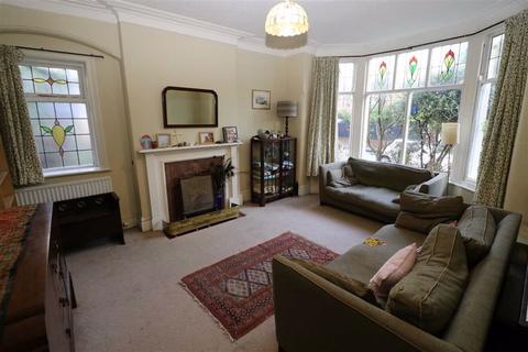2 Green Walk, Manchester, M16 9RF