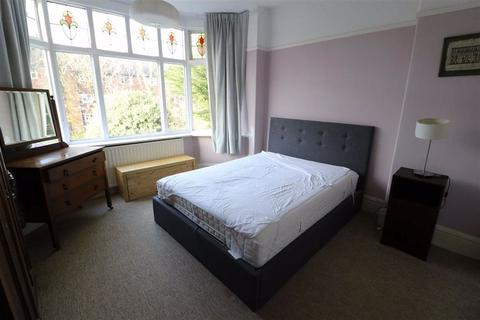 2 Green Walk, Manchester, M16 9RF