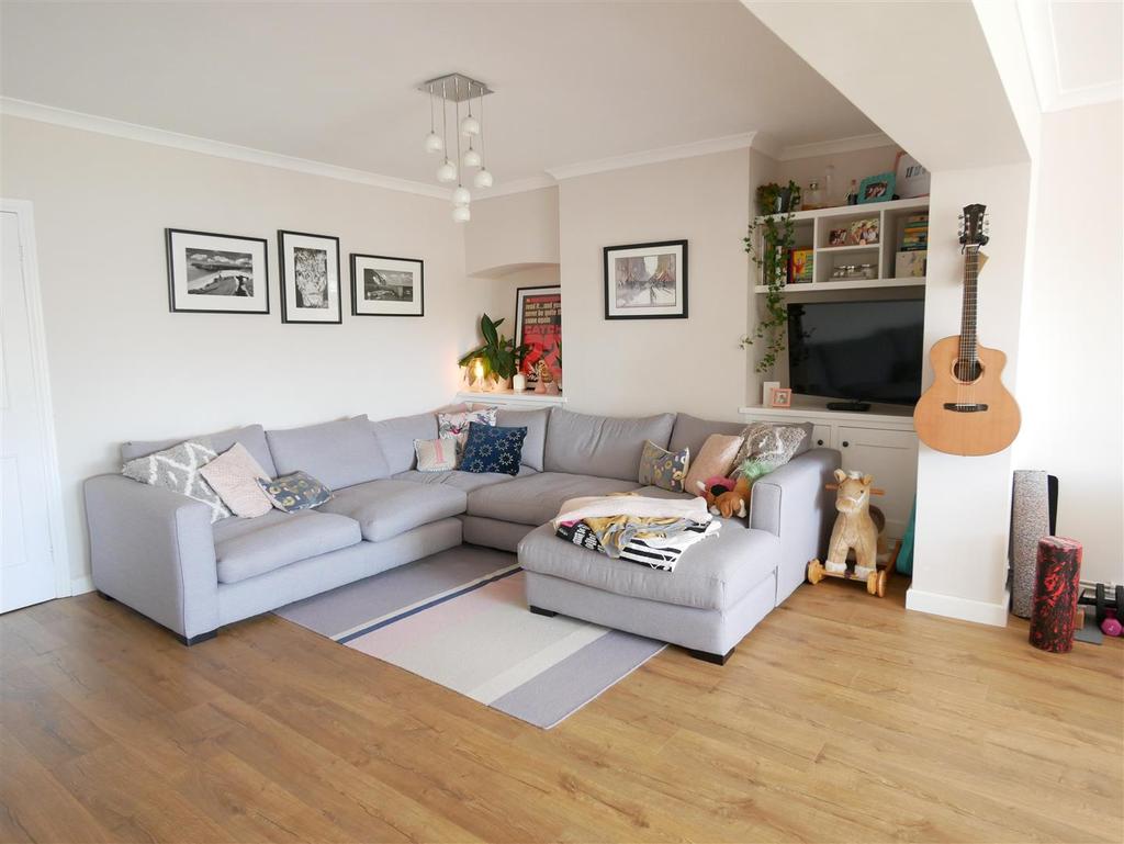 Wordsworth Avenue, Penarth 3 bed semidetached house £495,000