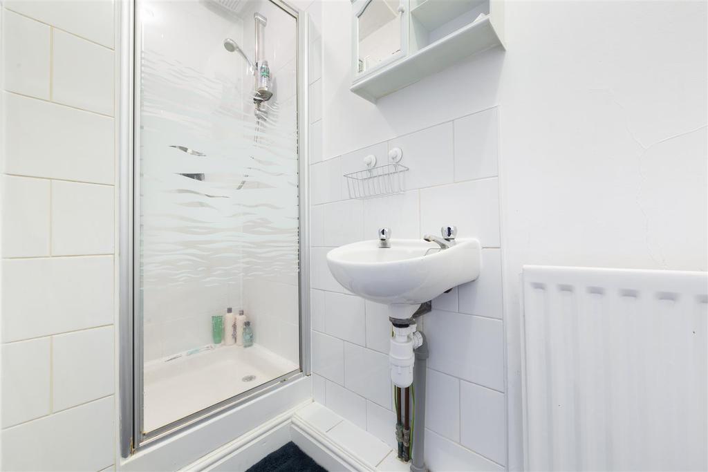 14 A Mistletoe rd - hi-4.jpg