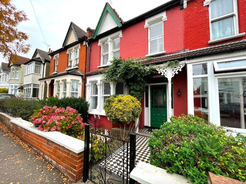 Marine Avenue, LeighOnSea 4 bed terraced house £650,000