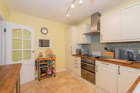 30 Brettgrave, Epsom, KT19 8QY