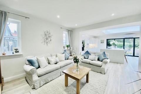74 Eastgate, Hornsea, HU18 1LW