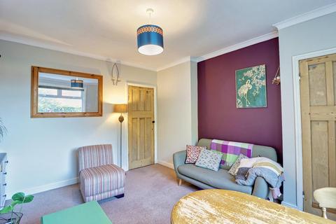 117 Broadway, Horsforth, Leeds, LS18 4HL