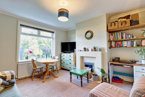 117 Broadway, Horsforth, Leeds, LS18 4HL