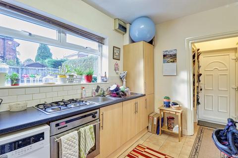 117 Broadway, Horsforth, Leeds, LS18 4HL