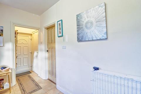 117 Broadway, Horsforth, Leeds, LS18 4HL