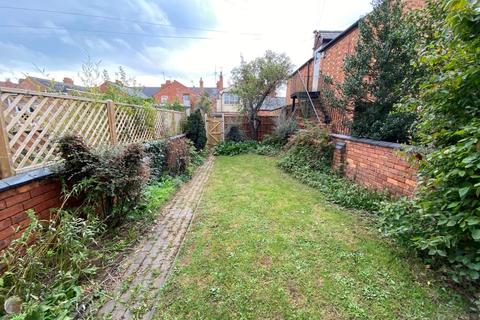 52 Cedar Road, Northampton, NN1 4RW