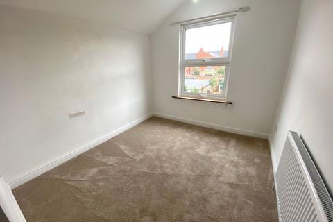 52 Cedar Road, Northampton, NN1 4RW