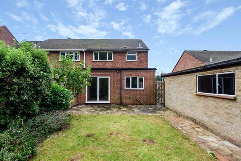 3 bedroom semi-detached house to rent, Quarrendon Road,  Amersham,  HP7