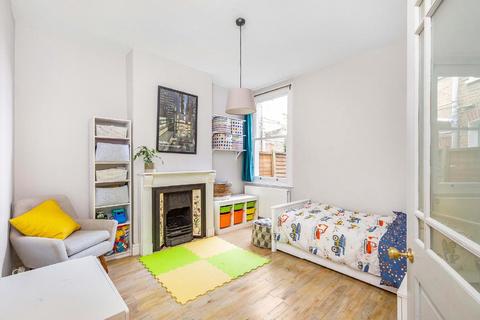 Flat 2, 12 Smeaton Road, London, SW18 5JH