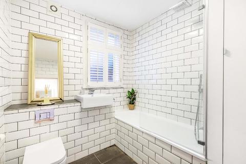 Flat 2, 12 Smeaton Road, London, SW18 5JH