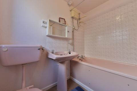 32 Chantry Close, York, YO24 2SJ