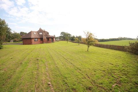 4 bedroom detached house for sale, Raw Brae Road, Carrickfergus, BT38