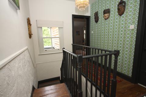 18 Bowater Place, London, SE3 8ST