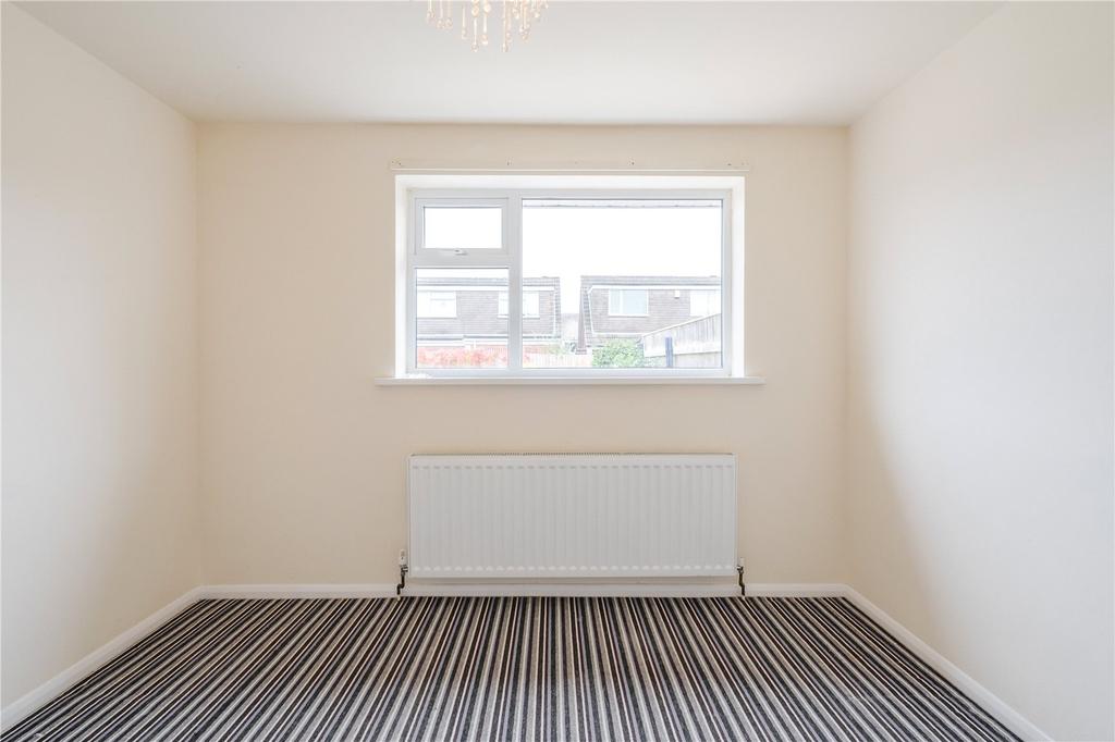 Bedroom/Dining Room