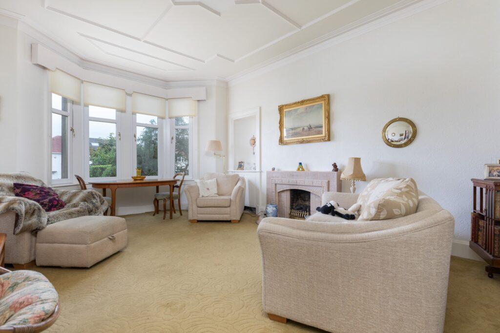Clarkston Road, Clarkston 3 bed semidetached house £395,000