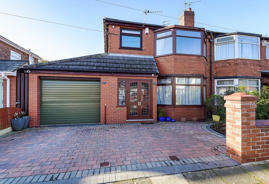 Kingsway, Pendlebury, Swinton, Manchester, Greater Manchester 3 bed