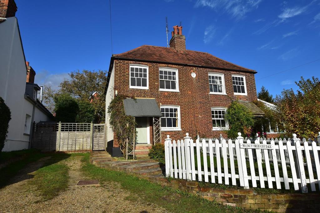 Woodhill Road, Danbury, CM3 2 bed detached house £1,250 pcm (£288 pw)
