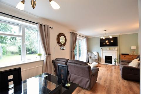 23 Carters Close, Clacton-on-sea, CO16 7AT