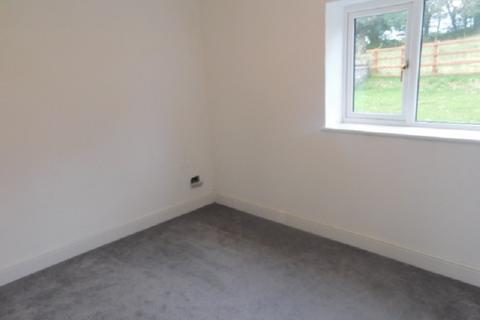 4 Caeglas Close, Ffairfach, Llandeilo, SA19 6UN