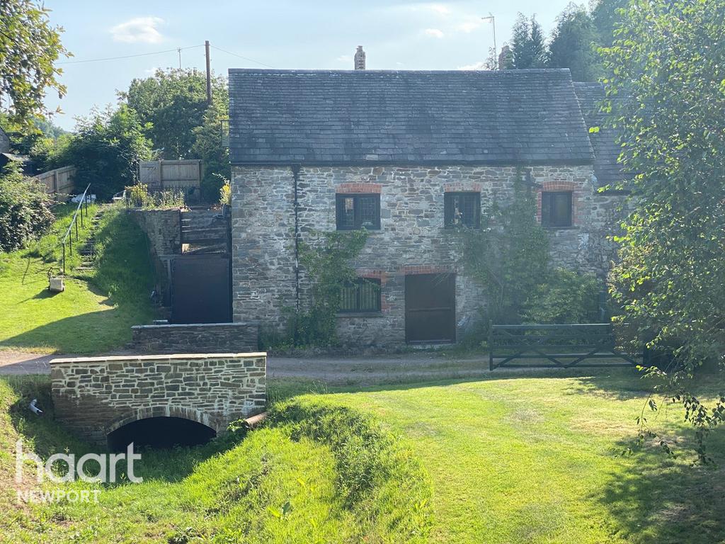 The Mill House Llanbadoc 3 bed country house £800,000