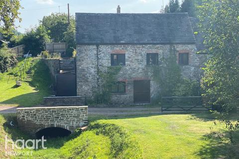 3 bedroom country house for sale, The Mill House Llanbadoc