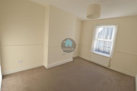 3 bedroom flat to rent, Burn Terrace, Wallsend NE28