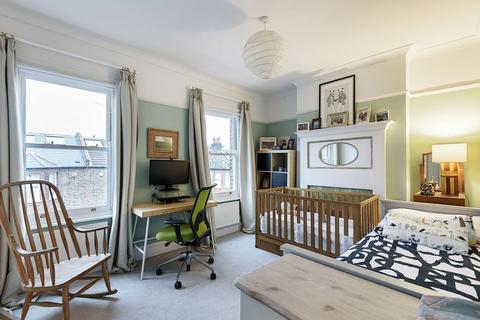 6 Waldeck Grove, London, SE27 0BE
