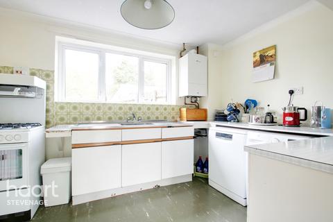 51 The Willows, Stevenage, SG2 8AW