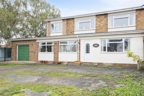 4 bedroom semi-detached house for sale - Hayfield Lane, Auckley, Doncaster, DN9 3NB