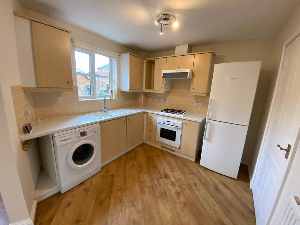 Setter Combe, Warfield, Bracknell, Berkshire, RG42 2 bed terraced house ...