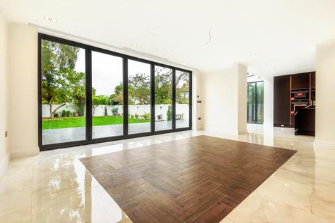 2 Ullswater Crescent, London, SW15 3RQ