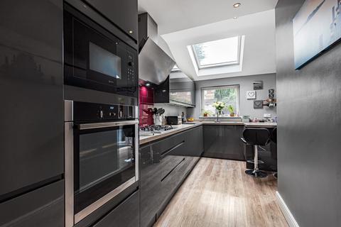 144 Lancaster Road, Salford, M6 8LU