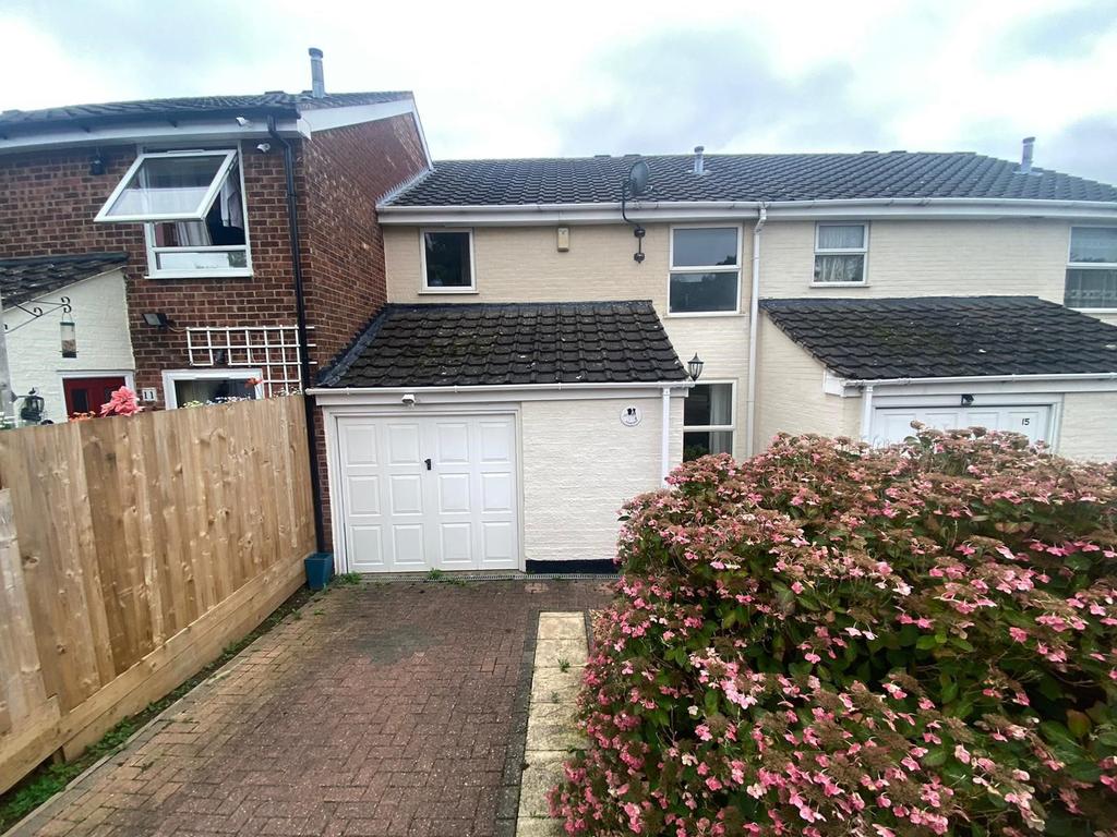 Mortar Pit Road, Rectory Farm, Northampton NN3 5BL 3 bed terraced house
