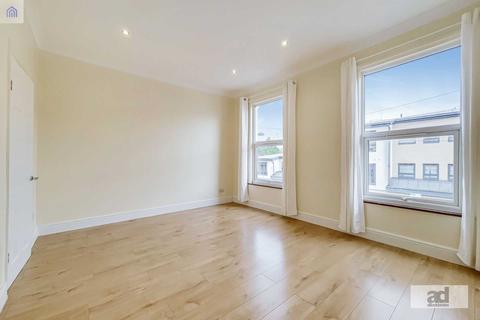 4b Maud Road, London, E10 5QF