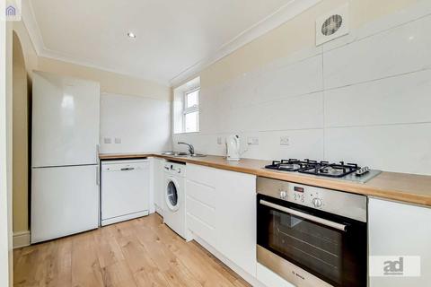 4b Maud Road, London, E10 5QF