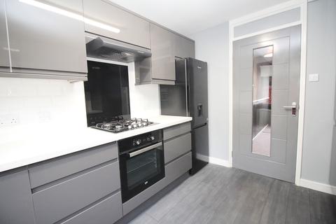 33 Beaton Road, Balloch, Alexandria, G83 8QQ