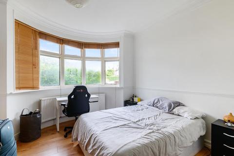 Flat A, 56 Wyatt Park Road, London, SW2 3TP
