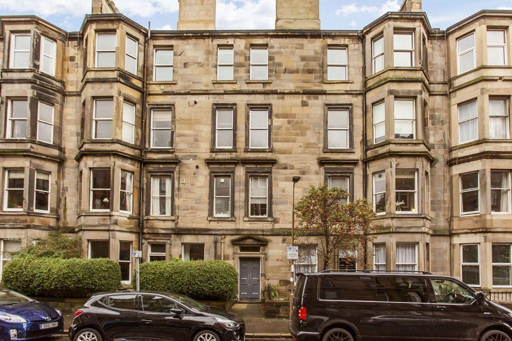 8/1 Royston Terrace, Inverleith, Edinburgh, EH3 5QS 2 bed flat £300,000